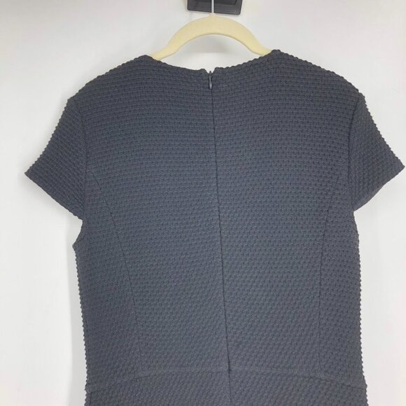 St John Black Textured Jewel Neck Pleated A-Line Short Sleeve Dress size ~S - Picture 13 of 16